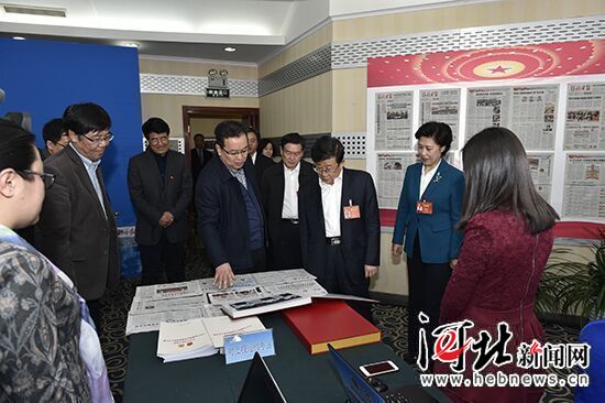 赵克志张庆伟看望我省全国两会报道新闻工作者