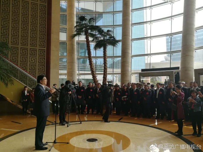 冯韶慧、陈平等市领导看望参加政协廊坊市第七届委员会第一次会议的委员