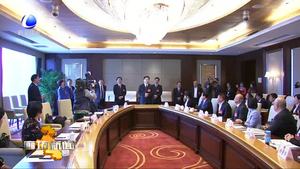 冯韶慧 陈平等市领导亲切看望出席市七届人大一次会议代表