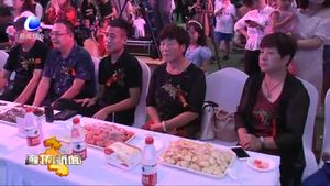 卡酷七色光幼儿园小朋友共同为幼儿园庆生