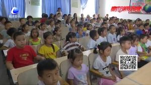 交警部门联合教育局开展交通安全进校园活动