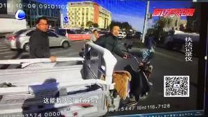 交警部门对燃油 电动三（四）轮车违法行为开罚单