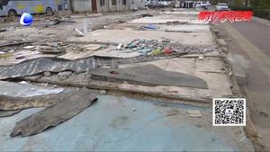 继续加大执法力度 银河北路违建被拆除