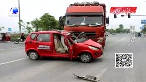 早起两起事故 均与老年代步车有关