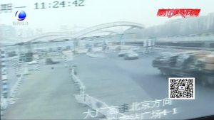 廊坊辖区高速现进京津小高峰 高速交警提醒出行安全