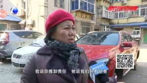零距离·热线：小区内奔驰车轱辘被盗 如此治安让居民难安