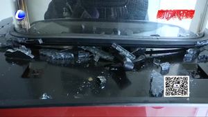 凌晨抽油烟机突发爆炸 碎玻璃遍地吓坏老两口