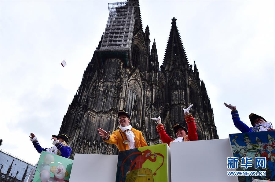 （国际）（3）德国科隆狂欢节迎来“玫瑰星期一”大游行