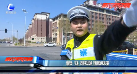 零距离交通：市民突发疾病 交警紧急带道送医