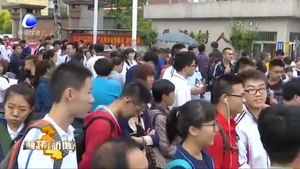 今年我司高考共报名考生30017人