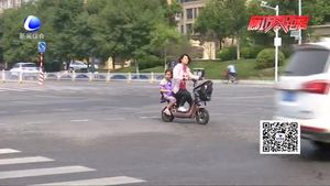 红绿灯停用 居民担心出行安全