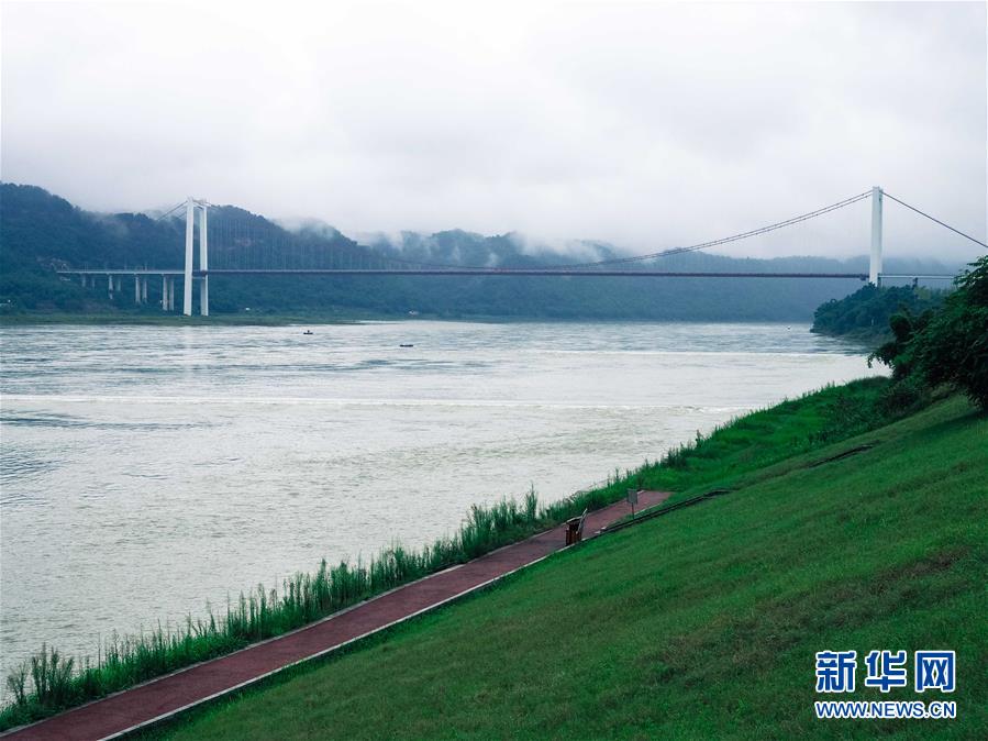 （图文互动）（2）清江一曲抱城流——“万里长江第一城”的环保观察