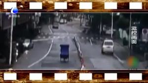 百万豪车撞上路灯 原是夫妻吵架分神