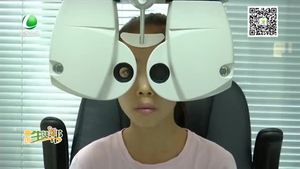 如何正确佩戴角膜塑形镜