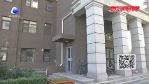 管道堵塞二楼住户遭殃 业主物业因赔偿起纠纷