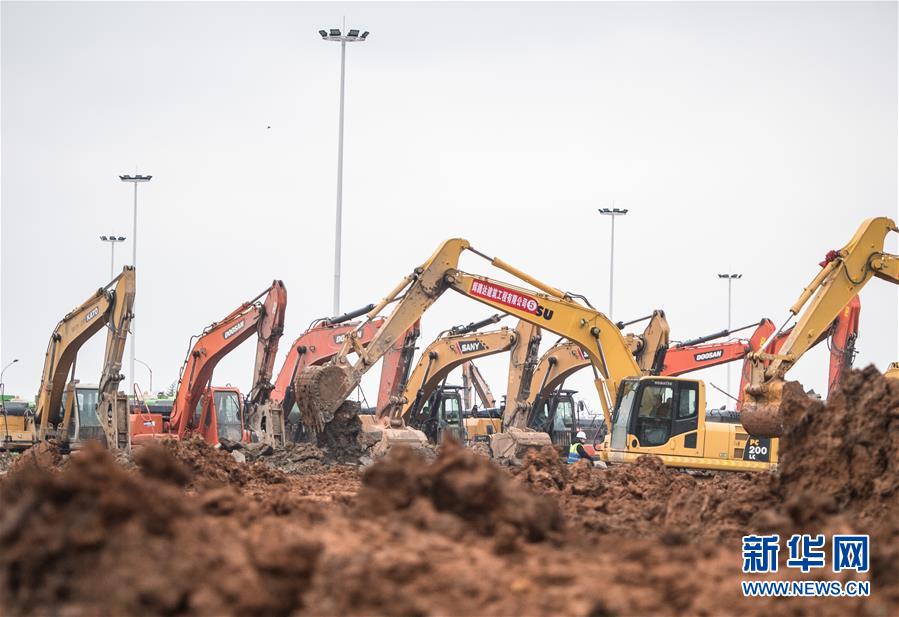 (新华全媒头条·新型肺炎疫情防控·图文互动)(12)同舟共济 众志成城——荆楚战“疫”直击