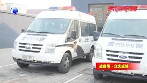 香河男子送爱心  百斤消毒液赠民警