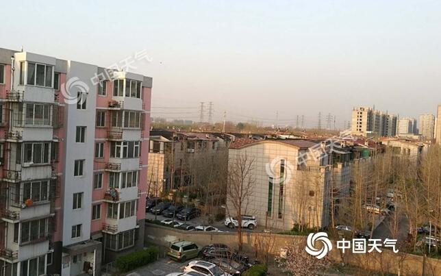 今晨北京阳光早早上线。 点击进入下一页