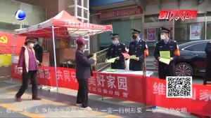 光明西道常青社区的最美志愿者