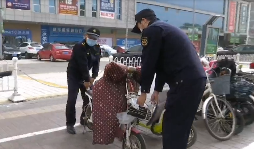 廊视频丨市综合执法局扮靓城市迎接5.18